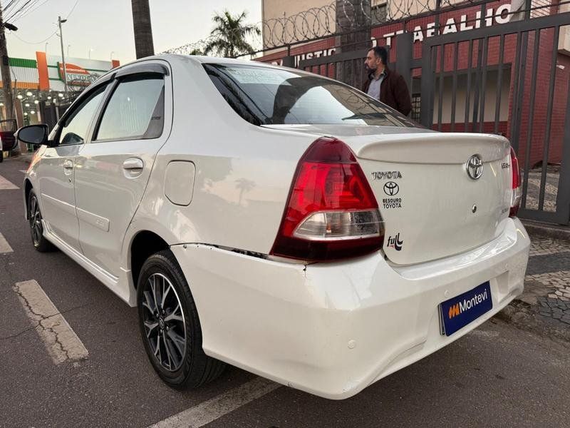 TOYOTA ETIOS SEDAN PLATINUM A/T, foto 4