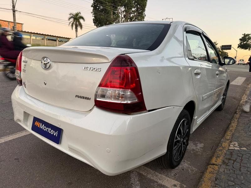 TOYOTA ETIOS SEDAN PLATINUM A/T, foto 6