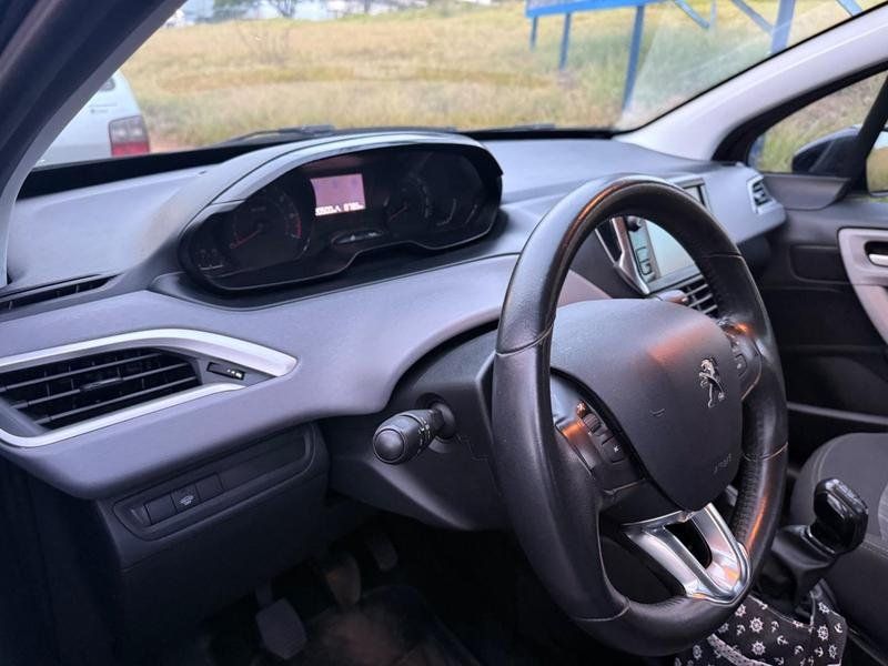 PEUGEOT 208 ACT PACK MT, foto 13