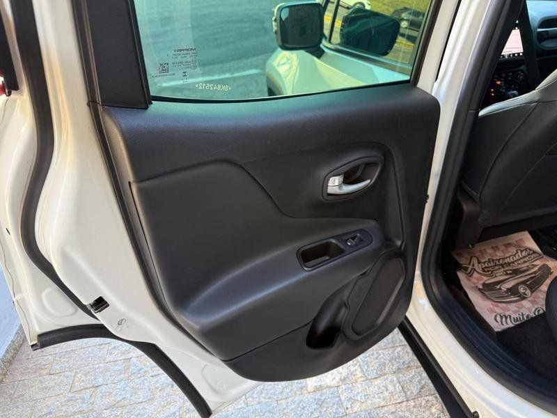 JEEP RENEGADE LONGITUDE T270 1.3 TB 4X2 FLEX AUT, foto 16