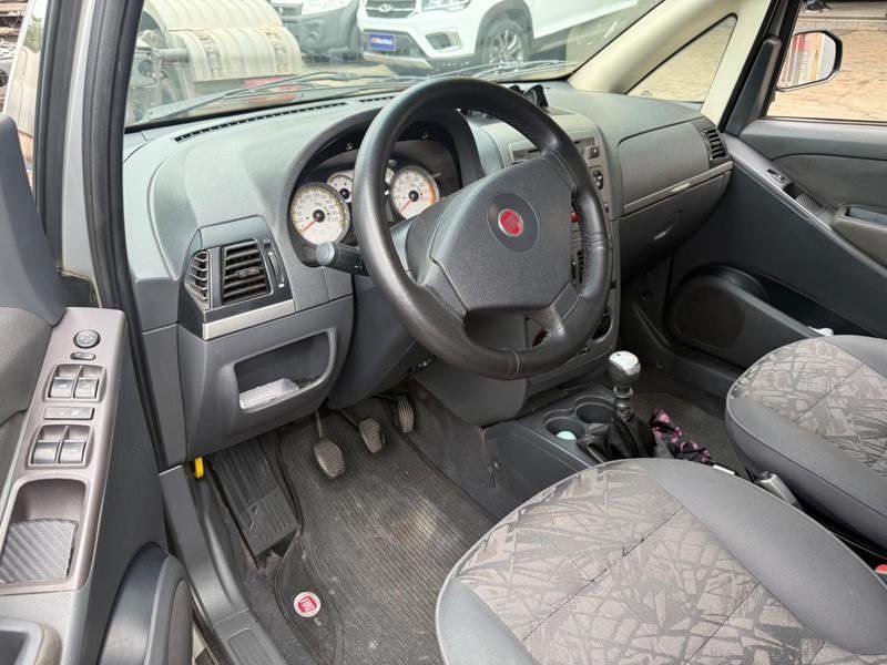 FIAT IDEA 1.8 MPI ADVENTURE LOCKER 8V FLEX 4P MANUAL, foto 7